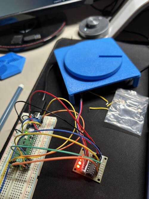 00026_assembly_on_deskb43c5e33dc25128d.jpeg