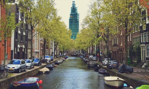 cropped-The_Amsterdam_Essential.jpg